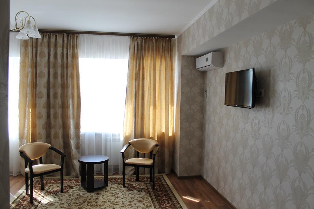 Hotel Sultan Beibarys Astana Zimmer foto